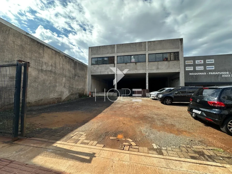 Imagens do imóveis Ponto comercial à venda com 1.300 m² - 3 pavimentos - Avenida Duque de Caxias - região central - Londrina PR