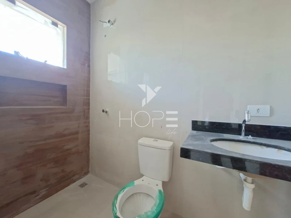 Imagens do imóveis Casa Geminada à venda com 71 m² - 3 quartos - 1 suíte - Jardim Montecatini - Zona Leste - Londrina PR