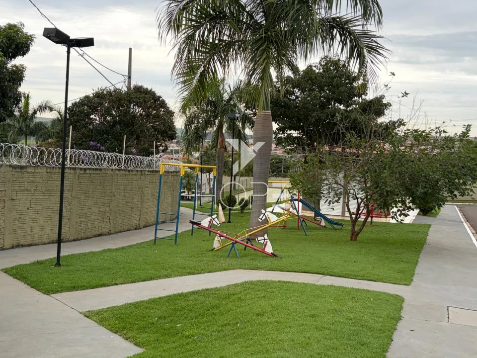 Imagens do imóveis Casa em Condomínio à Venda e Locação – 105m² – 3 Quartos (1 Suíte) – Condomínio Royal Norte – Zona Norte – Londrina/PR