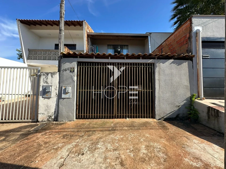 Imagens do imóveis Casa Geminada Sobrado à venda com 3 quartos-  Jardim Tókio – Zona Oeste – Londrina/PR