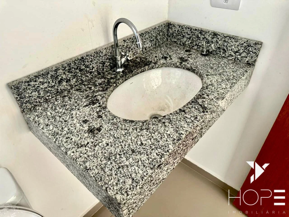 CASA GEMINADA Á VENDA E LOCAÇÃO - JARDIM MARIA CELINA - LONDRINA