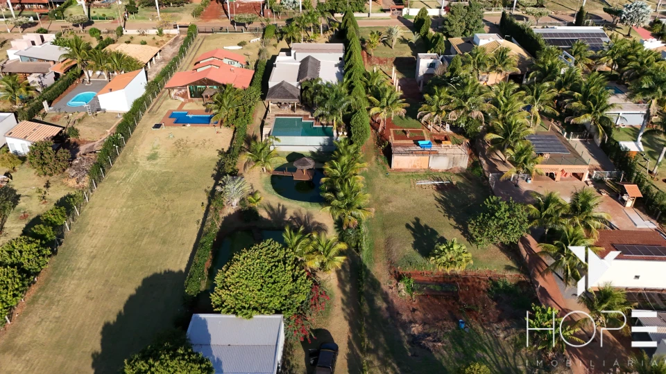 Imagens do imóveis CHÁCARA MOLHADA DE ALTO PADRÃO NO CONDOMÍNIO RIVIERA DO POENTE