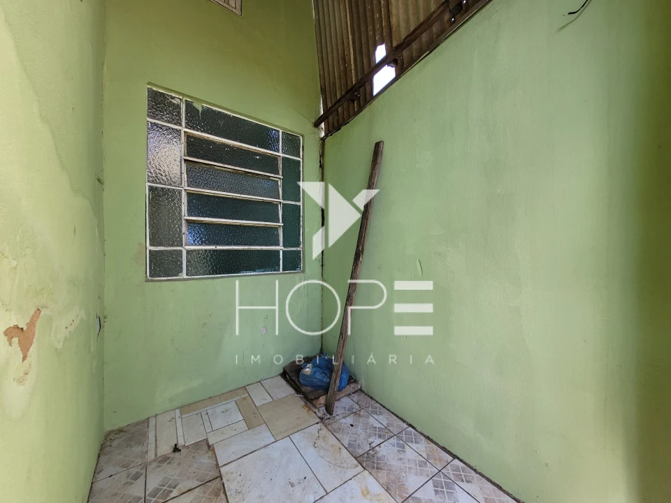 Imagens do imóveis Casa 3 Quartos com Edícula na Zona Oeste de Londrina – Bairro Leonor