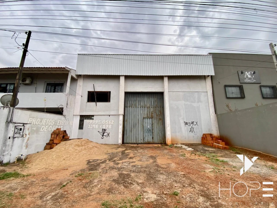 Imagens do imóveis BARRACÃO COMERCIAL 300 M² A VENDA NA AV. DAS TORRES - ZONA NORTE DE LONDRINA ( EM FAZE DE ACABAMENTO)