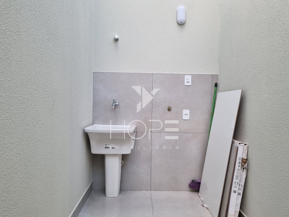 Imagens do imóveis CASA DE LUXO EM CONDOMÍNIO Á VENDA  NA ZONA NORTE - LONDRINA, PR