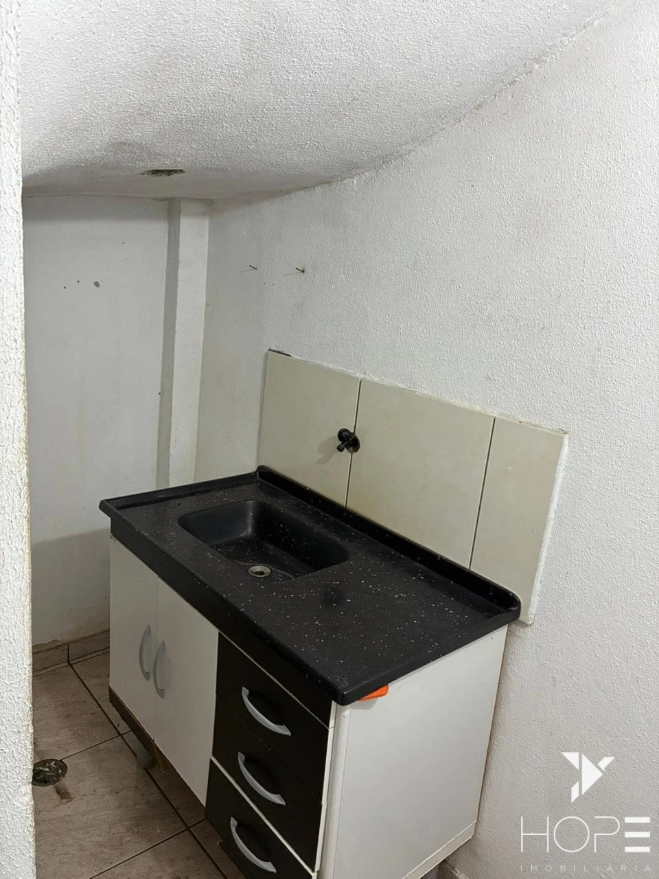 Imagens do imóveis Oportunidade comercial – Barracão 436 m² – Região Central de Londrina/PR