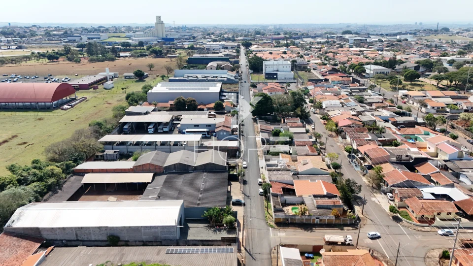 Imagens do imóveis Barracão à venda e locação com 750 m² + mezanino - pé direito 6 m - próximo Av Tiradentes - Bandeirantes - Londrina PR