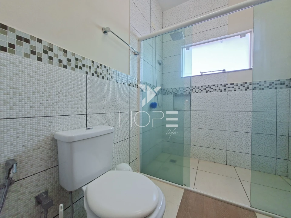 Imagens do imóveis Condomínio Riviera do Poente - chácara molhada à venda com 2.277 m² - 4 suítes - piscina - sauna - Alvorada do Sul PR