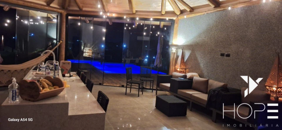 Imagens do imóveis Chácara de Alto Padrão com 2.000m², Piscina Infinita e Acabamentos Modernos