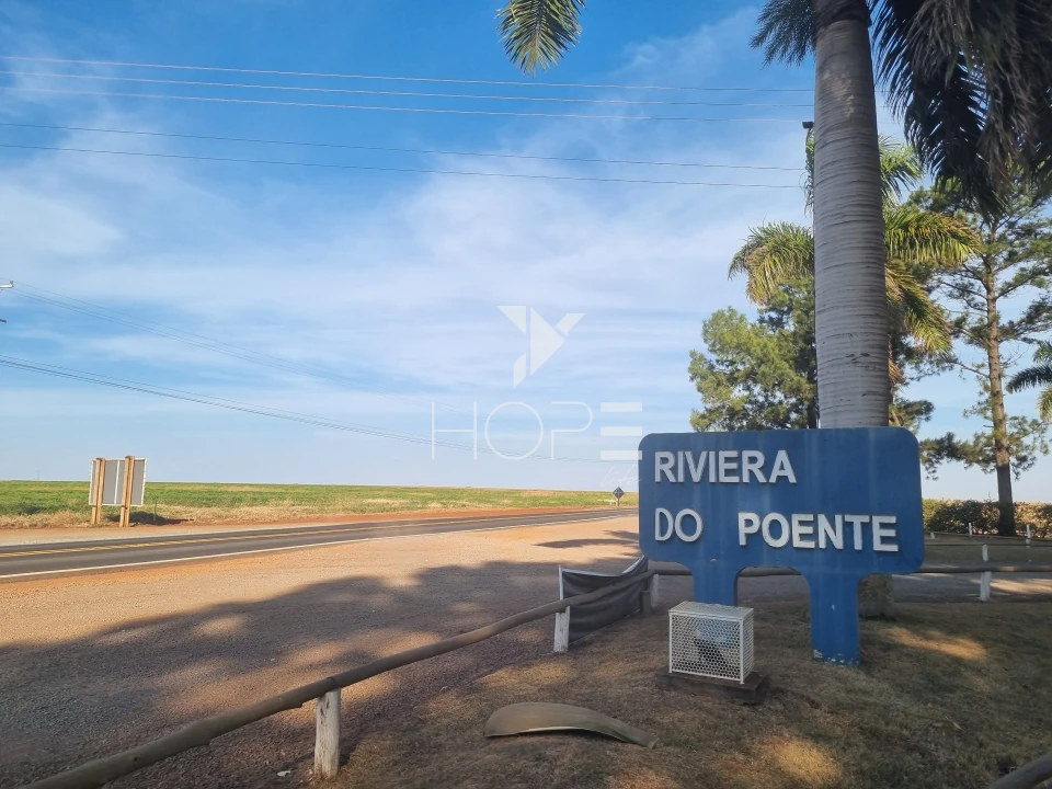 Imagens do imóveis Condomínio Riviera do Poente – Chácara Molhada porteira fechada À venda  – 4 suítes – 5 vagas – 2.600 m² – Alvorada do Sul/PR