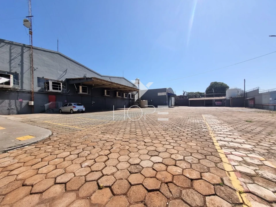 Imagens do imóveis Loja / ponto comercial de grande porte para locação com 6.817m² - Av Tiradentes - Rodocentro - mais de 100 vagas - Londrina PR