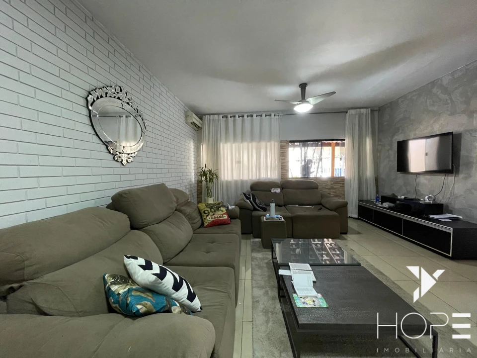 CASA TÉRREA A VENDA - 3 QUARTOS - VILA CASONI - LONDRINA