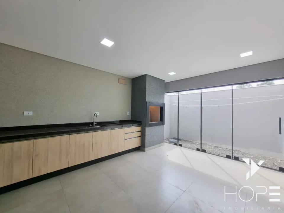 Imagens do imóveis Casa geminada assobradada à venda  – 3 quartos com suíte – 180m² – Conjunto Semiramis Barros Braga – Londrina/PR