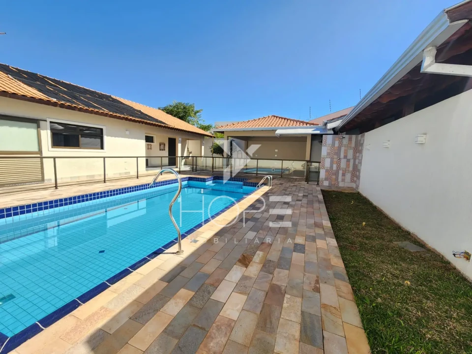 Imagens do imóveis CASA TÉRREA À VENDA - TUCANOS - RESIDENCIAL GRANVILLE