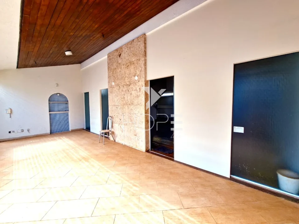 Imagens do imóveis Casa comercial à venda com 438 m² - próxima à Av. Higienópolis e Av. JK - Centro - Londrina PR
