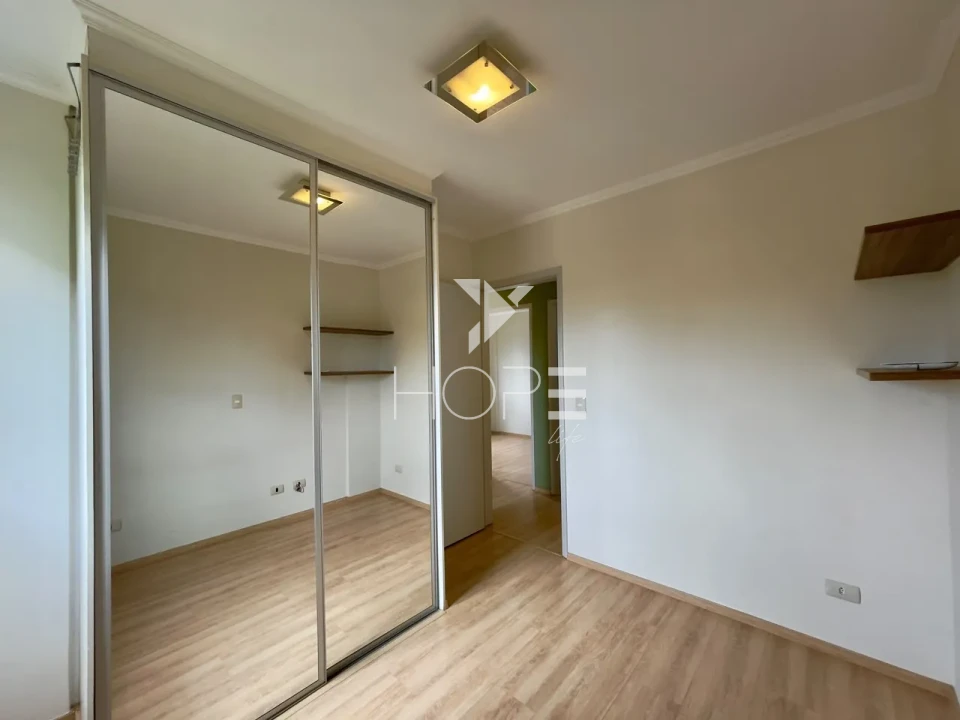 Apartamento à Venda – 71m² – 3 Quartos (1 Suíte) – Residencial do Lago 1 – Gleba Palhano – Zona Sul – Londrina/PR