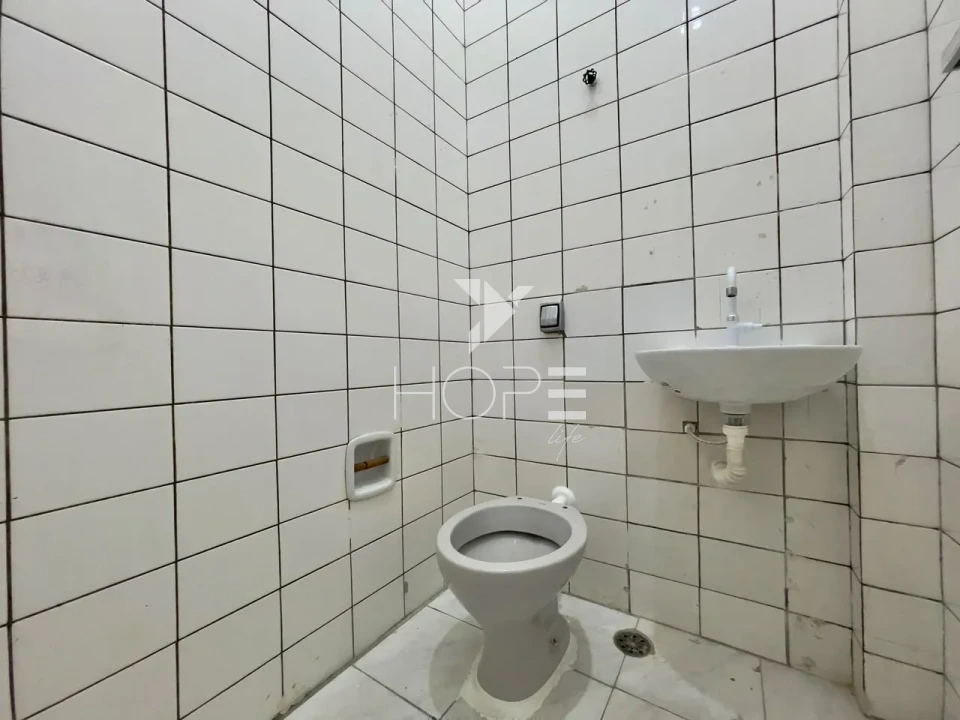 Imagens do imóveis Sala Comercial para Locação - Frente para Rua – 70m² – Centro – Londrina/PR