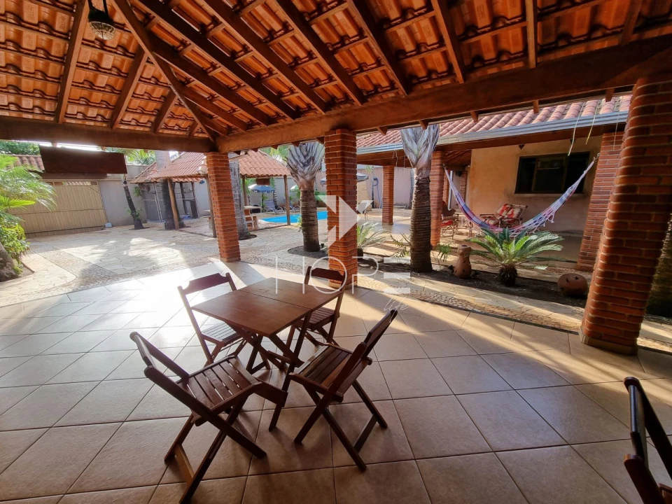 Imagens do imóveis Chácara à venda com 170 m² - 3 quartos - 2 banheiros -  3 vagas - Balneário Tibagi - Ibiporã/PR