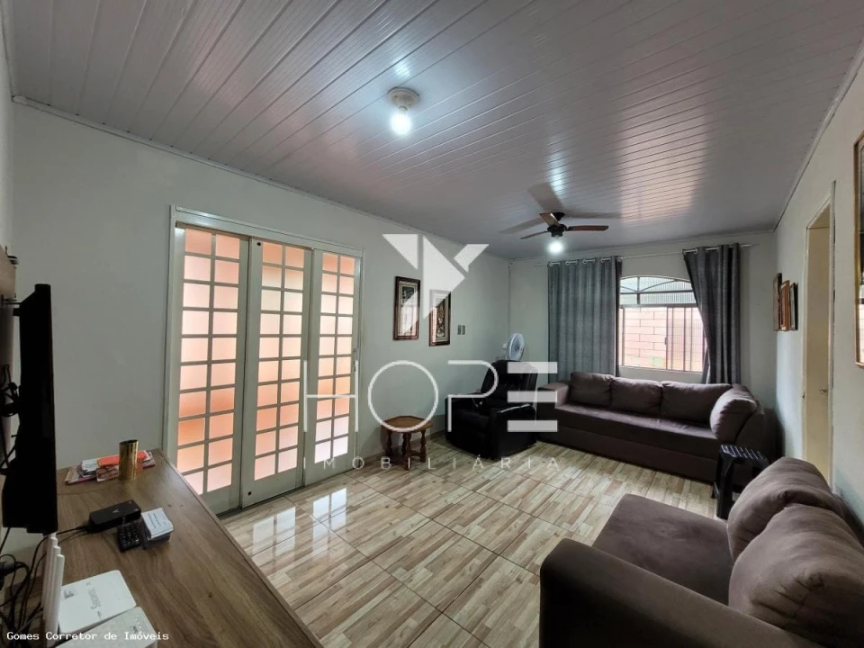 Imagens do imóveis Casa com Edícula à Venda na Zona Norte de Londrina – Conjunto Semiramis