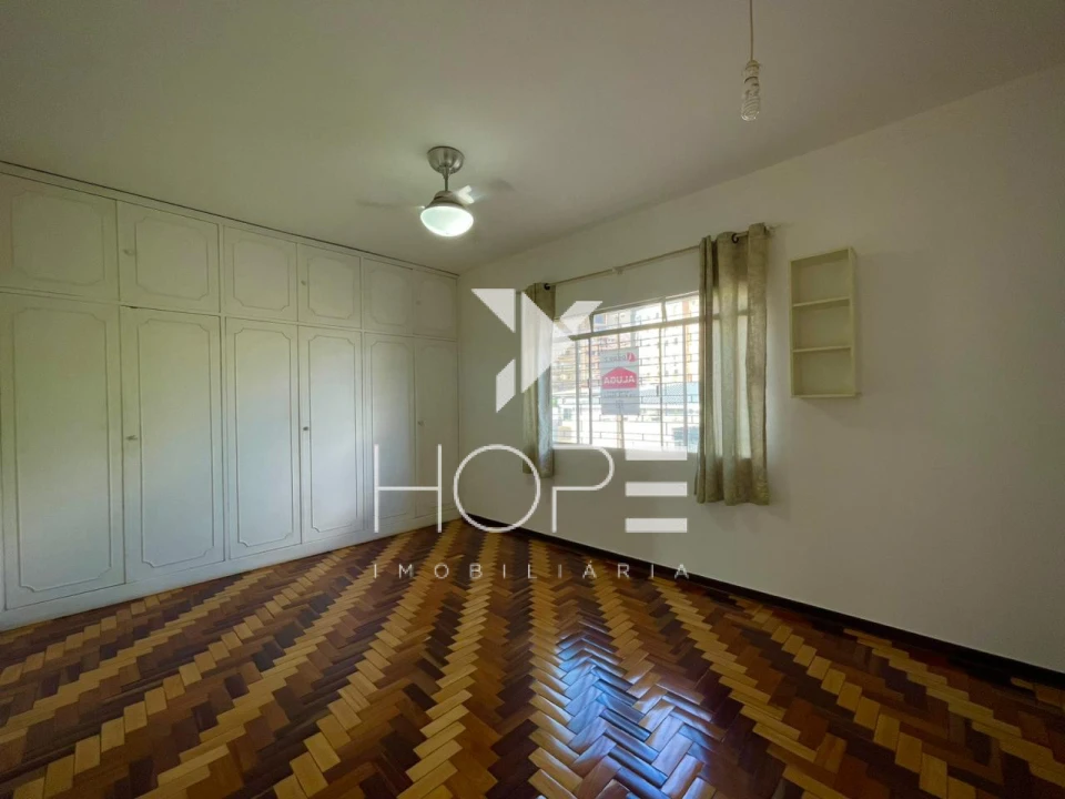 Sobrado com Edícula para Venda e Locação – 5 Quartos – Jardim Londrilar – Centro – Londrina/PR