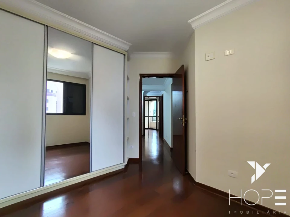 Apartamento à venda – 185 m² – Condomínio Bosque Wilmar Berbet – Gleba Fazenda Palhano – Londrina/PR