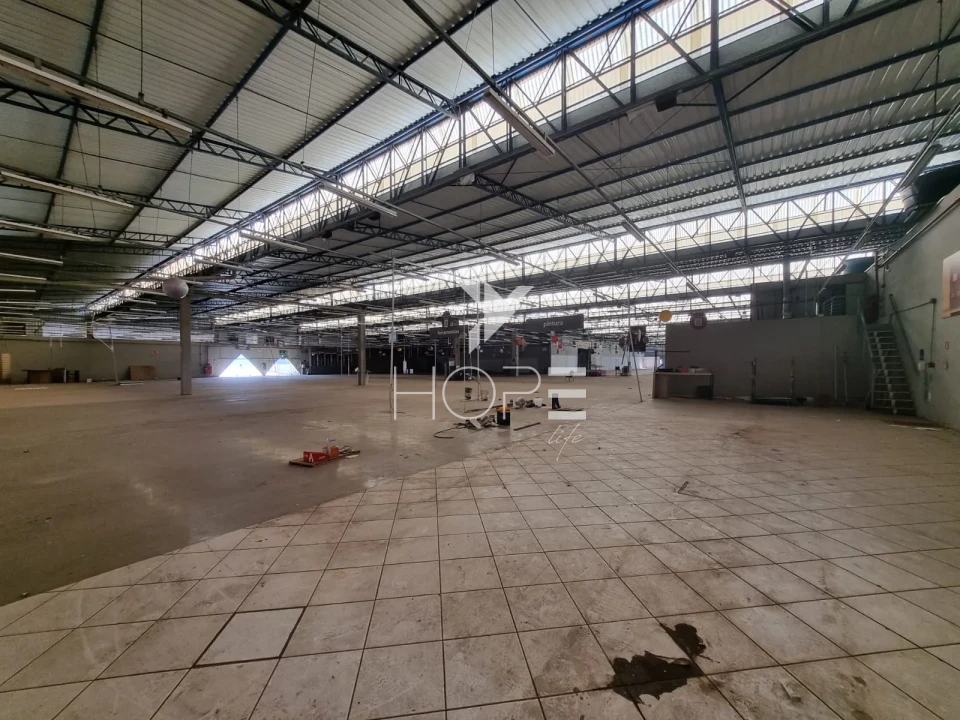 Imagens do imóveis Loja / ponto comercial de grande porte para locação com 6.817m² - Av Tiradentes - Rodocentro - mais de 100 vagas - Londrina PR