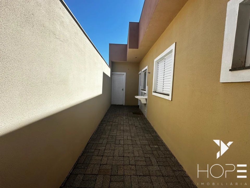 Casa geminada à venda – 75 m² – Zona Oeste – Londrina/PR