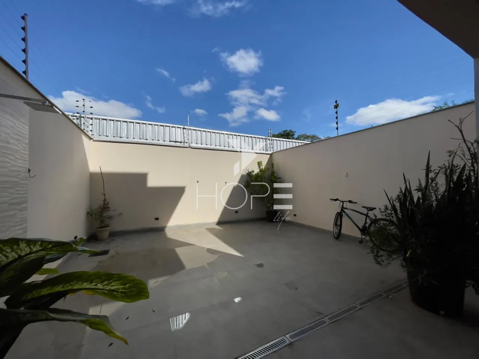 Imagens do imóveis Casa Assobradada à Venda – 153m² – 3 Quartos (1 Suíte) – Santa Mônica – Zona Norte – Londrina/PR