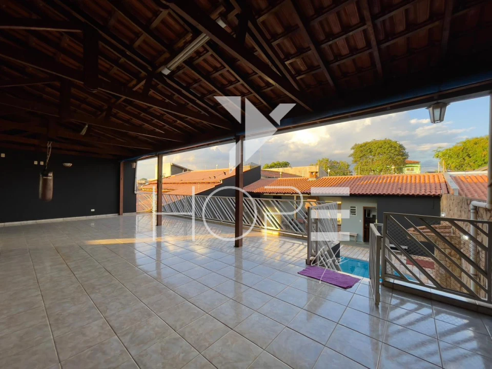 Imagens do imóveis Sobrado com piscina à Venda – 276m² Internos – 5 Quartos – Jardim Silvino – Zona Leste – Cambé/PR