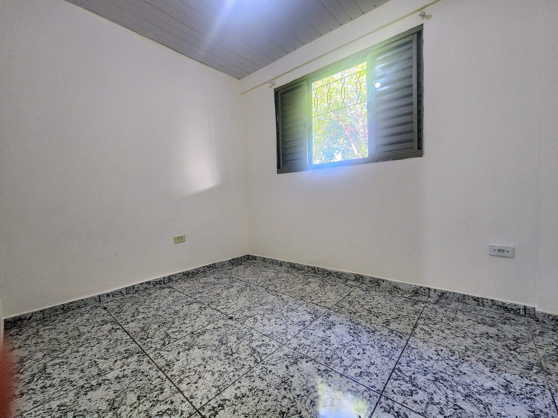 Imagens do imóveis Casa com edícula à venda no Bairro Ouro Verde, Londrina, PR