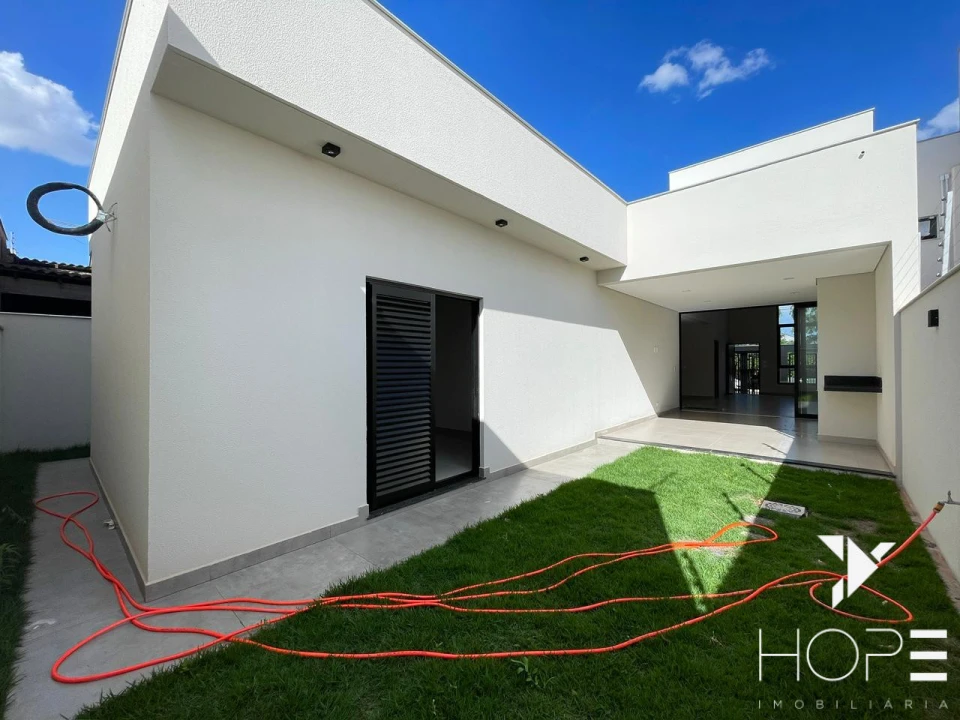 Casa térrea à venda – 250m² – Loteamento Chamonix – Zona Leste – Londrina/PR