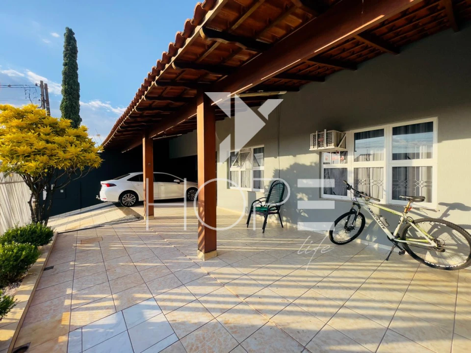 Imagens do imóveis Sobrado com piscina à Venda – 276m² Internos – 5 Quartos – Jardim Silvino – Zona Leste – Cambé/PR