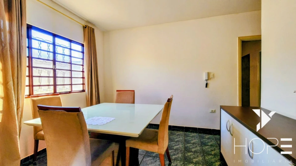 Imagens do imóveis Casa Térrea à Venda – 2 Quartos (1 Suíte) – 170m² – Jardim Califórnia – Londrina