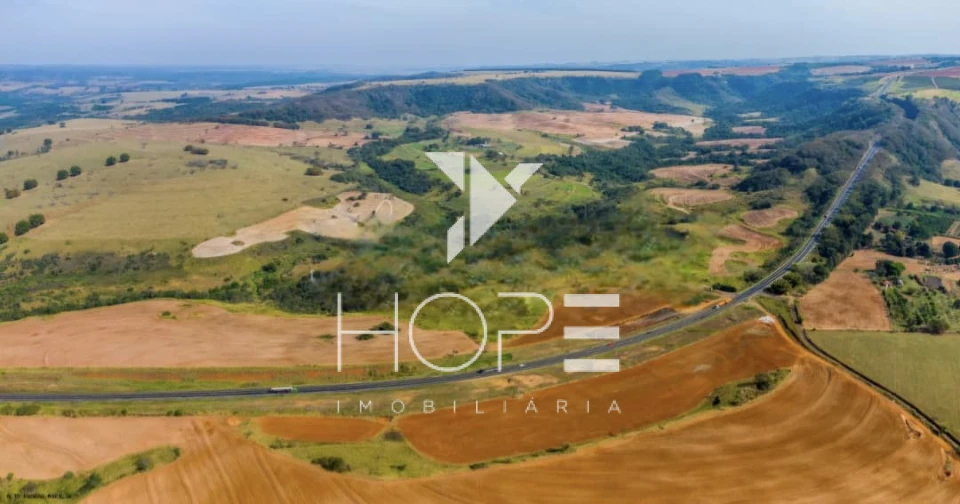 Imagens do imóveis Fazenda à Venda Proximo a Marília/SP – 190 Alqueires – abundante em Agua – Topografia Excelente