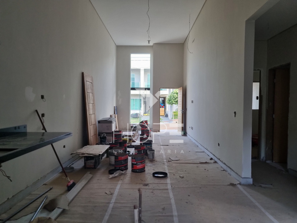 Imagens do imóveis CASA À VENDA EM CONDOMÍNIO NA ZONA NORTE