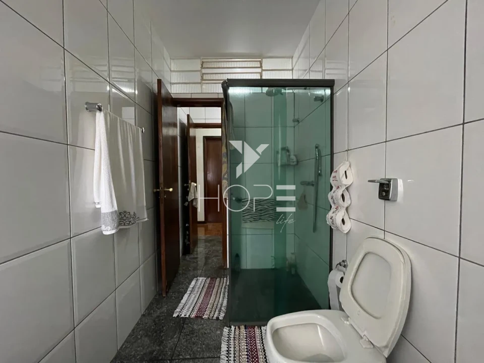 Casa à Venda – 167 m² – 4 Quartos – Petrópolis – Região Central – Londrina/PR