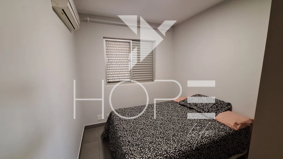 Imagens do imóveis Apartamento mobiiado no Ed. Montpellier – 2 quartos sendo 1 suite -  Centro – Londrina/PR