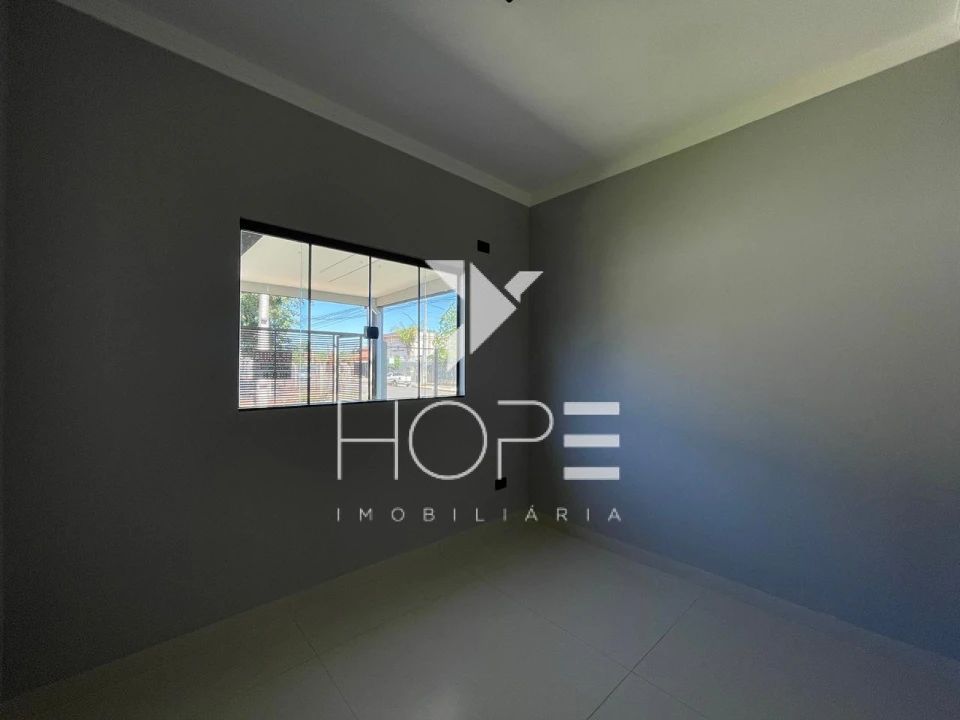 Casa à Venda – 202m² – Jardim Aeroporto – Londrina/PR