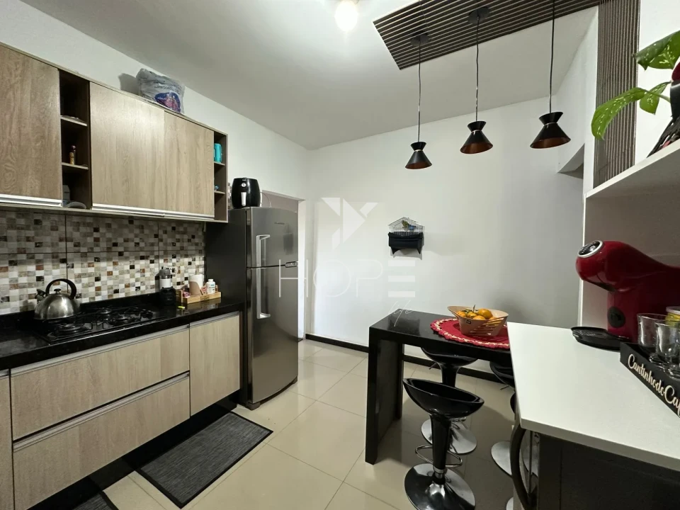 Imagens do imóveis Casa Geminada Sobrado à venda com 3 quartos-  Jardim Tókio – Zona Oeste – Londrina/PR