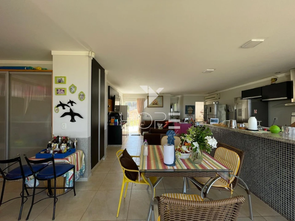 Imagens do imóveis Chácara Molhada à Venda – 2.000m² de Terreno – Condomínio Riviera do Poente – Alvorada do Sul/PR