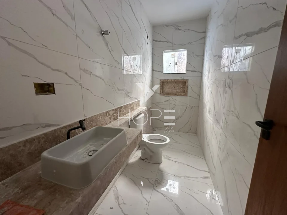 Imagens do imóveis Casa à venda com 2 quartos (1 suíte) e terreno de 180 m² no Jardim Colúmbia – Zona Oeste – Londrina/PR