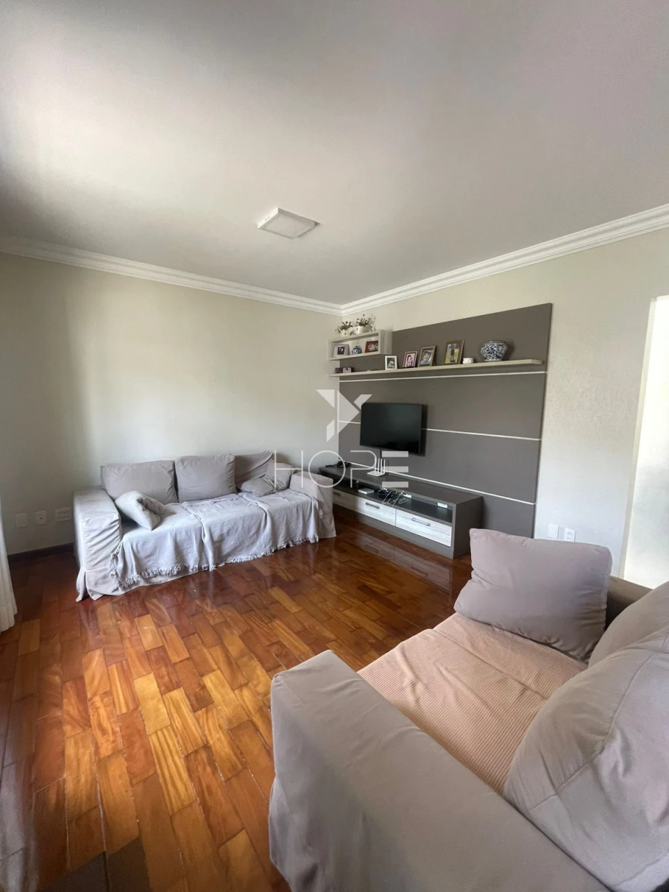 Imagens do imóveis Casa à venda com 192 m² - 4 quartos - 4 banheiros - 3 vagas - Jardim Adriana II - Zona Sul - Londrina/PR