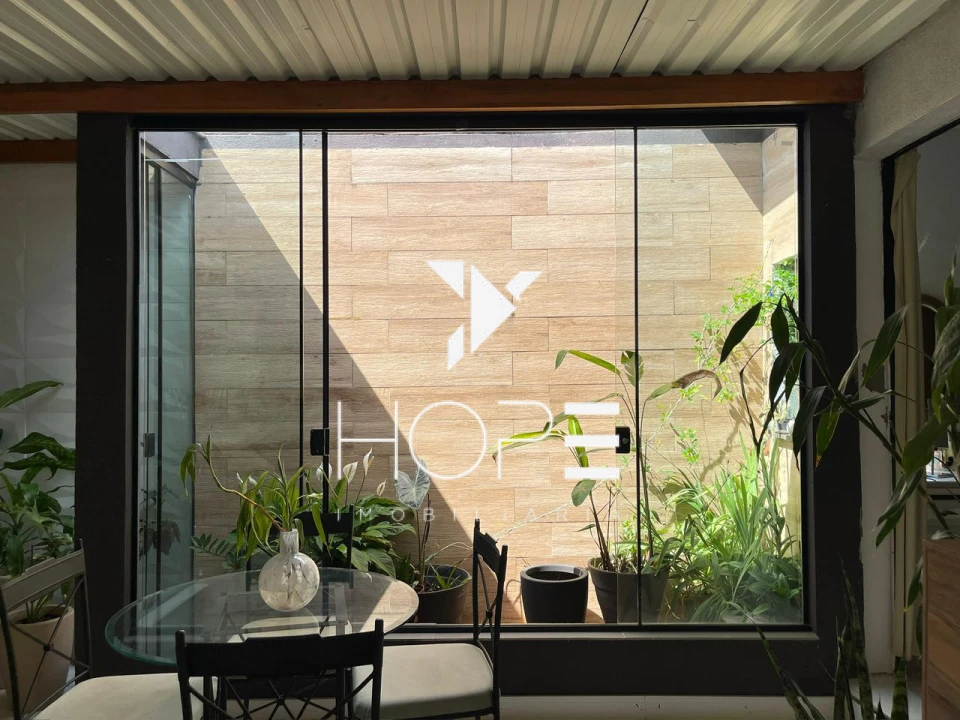 Casa à venda – 4 quartos – Jardim Alvorada – Londrina/PR