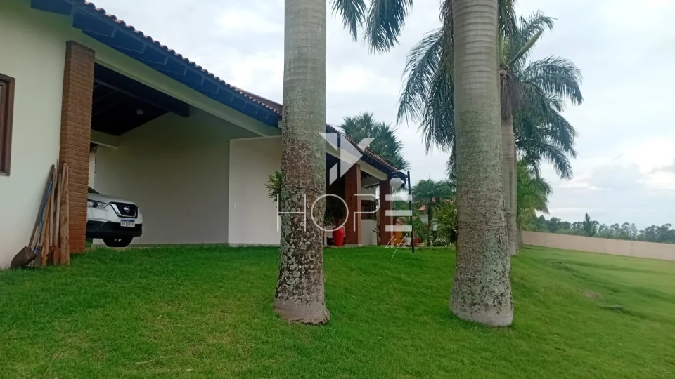 Imagens do imóveis Casa de Alto Padrão com 3 Suítes em Condomínio Fechado – Terreno de 5.000m² com Piscina Aquecida e Espaço Gourmet – Rolândia/PR