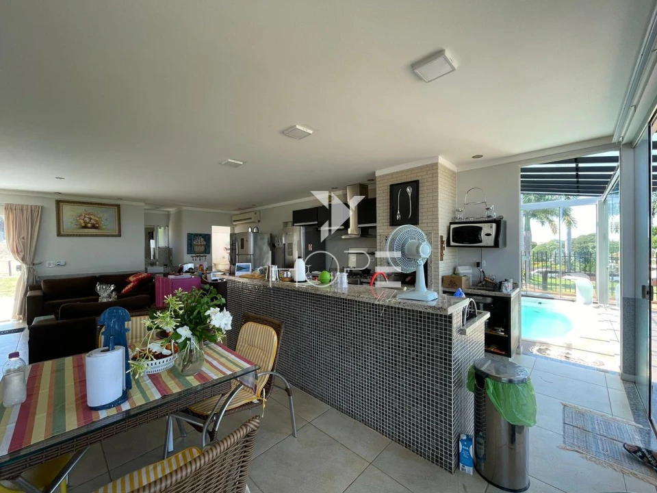 Imagens do imóveis Chácara Molhada à Venda – 2.000m² de Terreno – Condomínio Riviera do Poente – Alvorada do Sul/PR