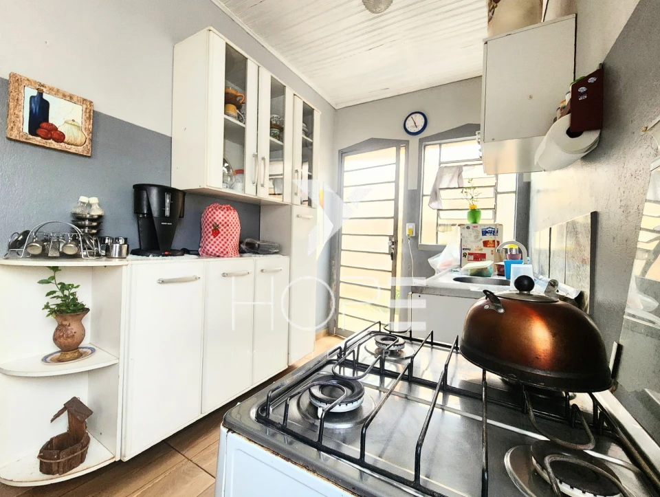 Imagens do imóveis Casa à Venda de 198 m² no Conjunto Semíramis  – Londrina/PR