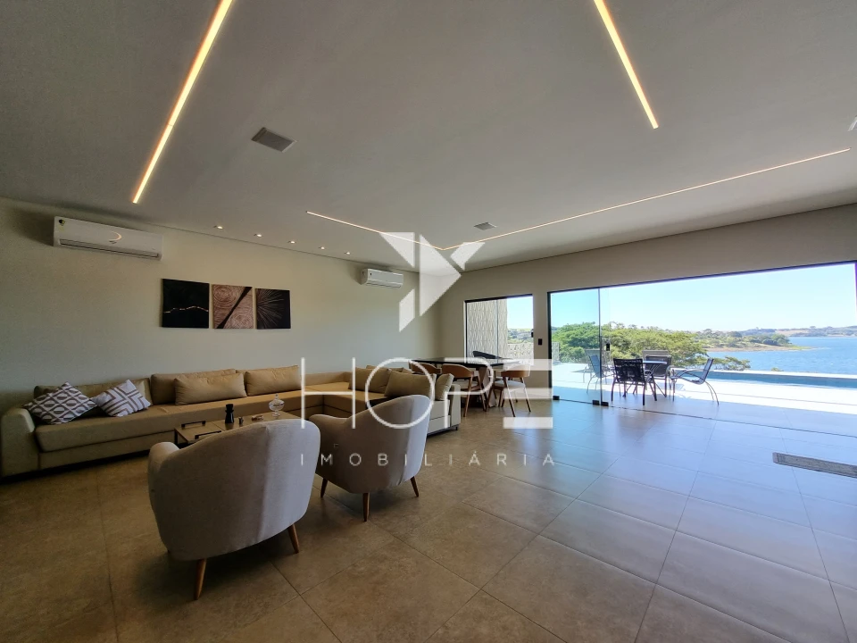 Chácara Beira-Rio de Alto Padrão à Venda – Condomínio Porto das Águas – Porecatu/PR