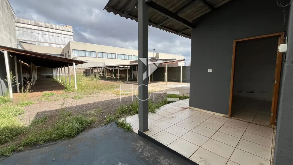 Imagens do imóveis Loja/Sala/ponto comercial para locação com 768 m² - 4 banheiros - até 20 vagas - Av Duque de Caxias - Londrina PR