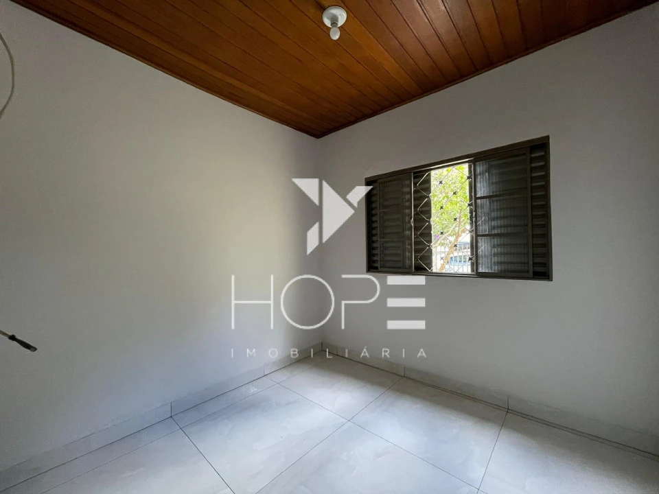 Imagens do imóveis Casa para Venda e Locação - 3 Quartos (1 Suíte) - Zona Norte - Londrina/PR