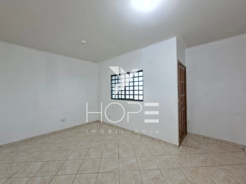 Casa 2 Quartos para Locação na Vila Romana – Londrina